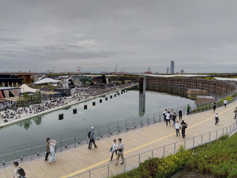 大阪万博の大屋根リングからの景色