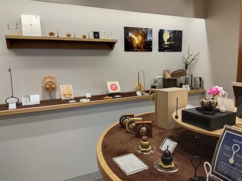 ひがし茶屋街小泉屋店内