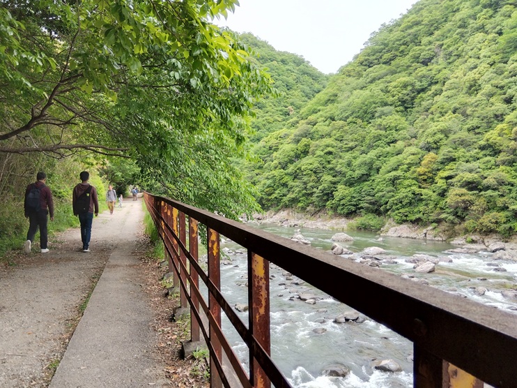 廃線になったJR福知山線と武庫川渓谷