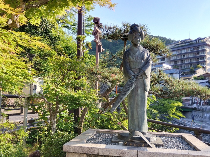 夢千代像