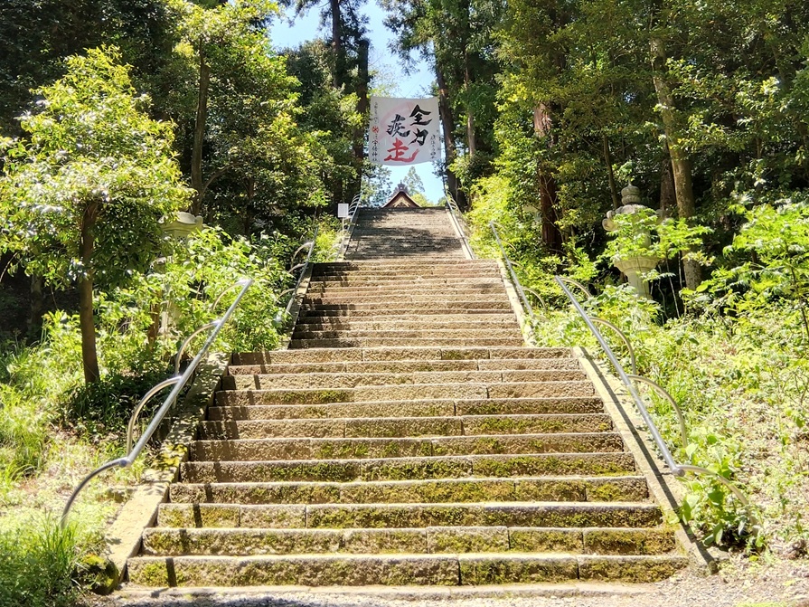 宇倍神社の階段